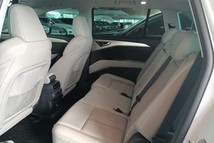 Used Audi Q5 e-tron 2022 40 e-tron Starry Edition Luxury Package Left Rear Seat