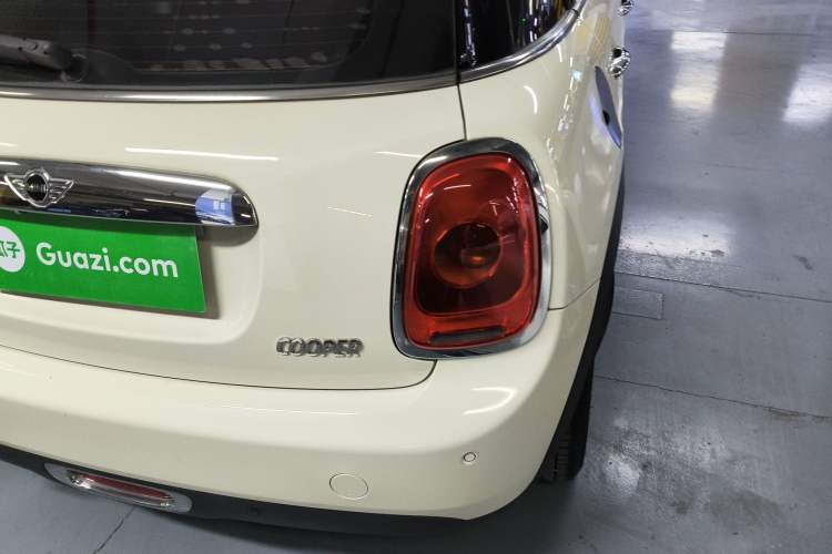 Used MINI MINI 2016 1.5T COOPER Five-Door Edition