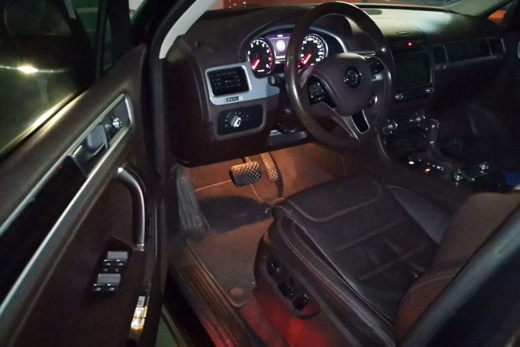 Used Volkswagen Touareg 2016 3.0 TSI Standard Version Driver Seat