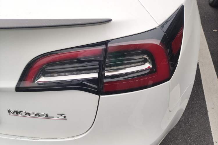 Used Tesla Model 3 2021 Revised Version II – Performance High-Performance All-Wheel-Drive Edition
