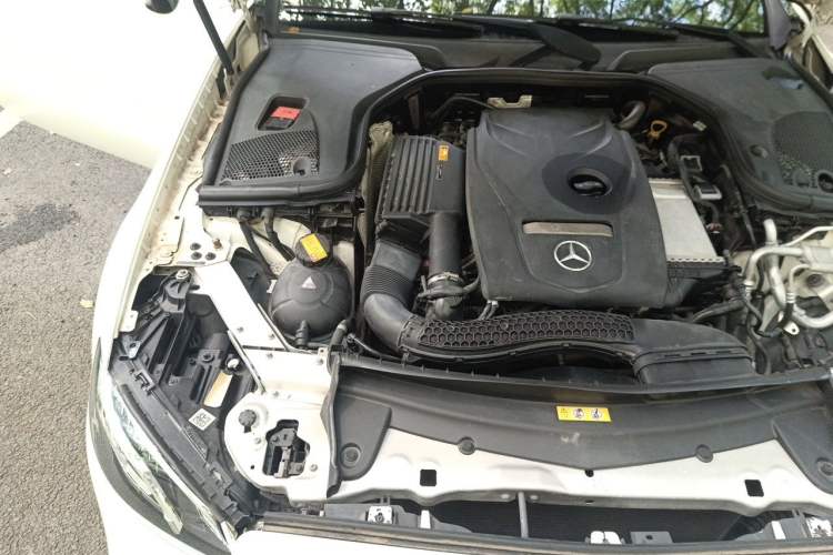 Mercedes-Benz E-Class 2017 E 200 Coupe usado