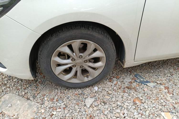 Used GAC Trumpchi GA4 2018 150N Manual Luxury Edition Left Front Wheel Hub