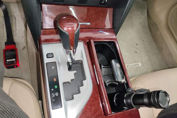 Used Toyota Camry 2013 2.0G Comfort Edition
