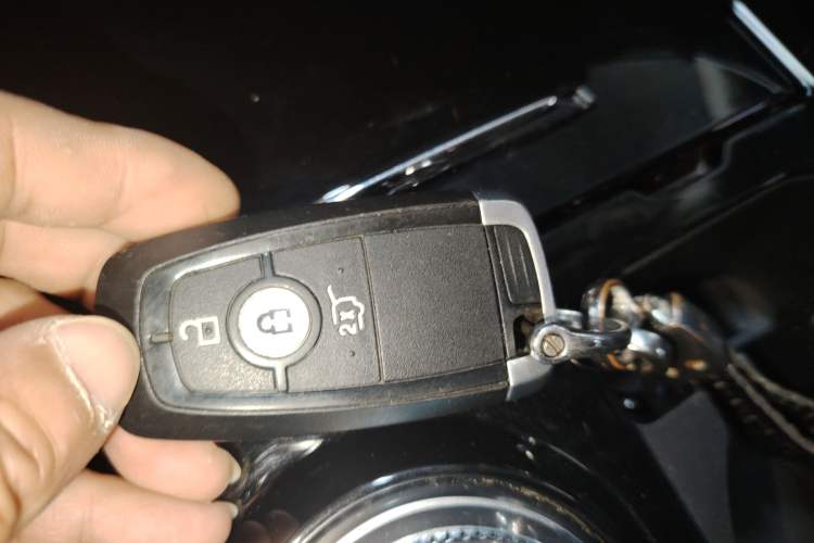 Used Ford Explorer 2020 EcoBoost 285 4x4 Trend Edition 7-Seater
