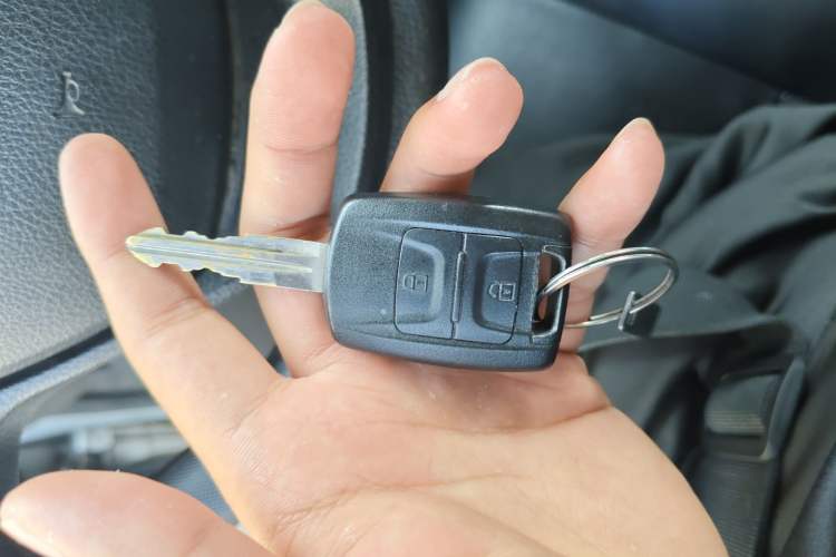 Used Wuling Hongguang V 2022 1.5L Enjoy Edition Hydraulic Power Steering LAR