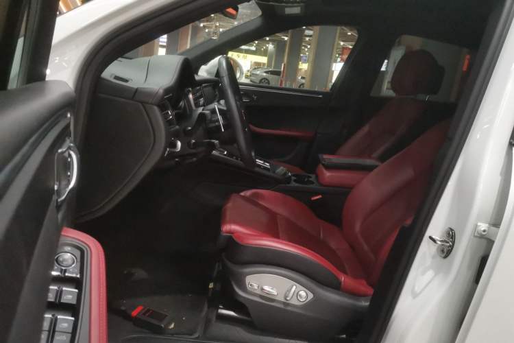 Used Porsche Macan 2023 Macan 2.0T
