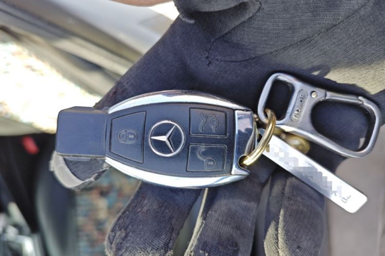 Used Mercedes-Benz GLK-Class 2010 GLK 300 4MATIC Fashion Model