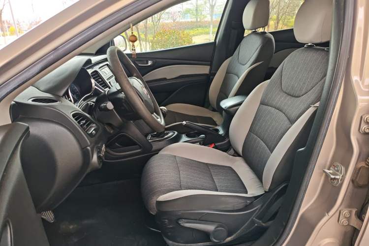 Used Fiat Viaggio 2015 1.4T Manual Enjoyment Edition
