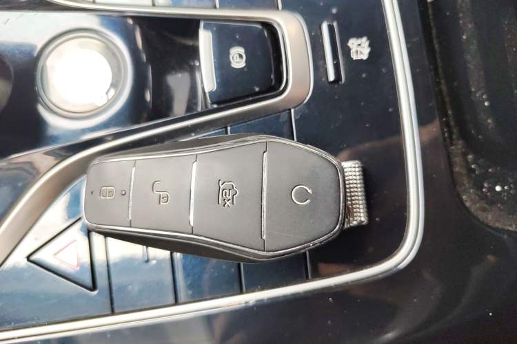 Used BYD Qin PLUS 2021 EV 600KM Flagship Model
