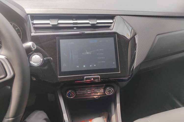 Used Chery Tiggo 3X 2021 PLUS 1.5L CVT "Painkai Red Date" Edition II Audio And AC Panel