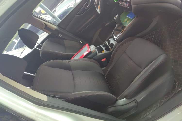 Used Nissan Qashqai 2019 2.0L CVT Smart Enjoyment Version Right Front Seat