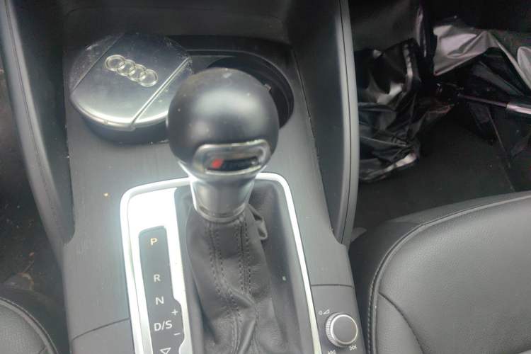 Used Audi A3 2015 Limousine 45 TFSI S line Luxury Model Gear Lever