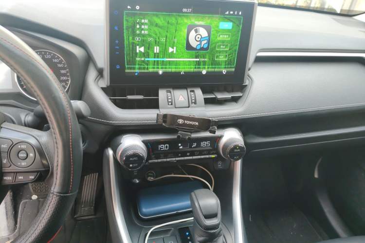 Used Toyota Wildlander 2020 2.0L CVT Two-Wheel Drive Luxury Edition