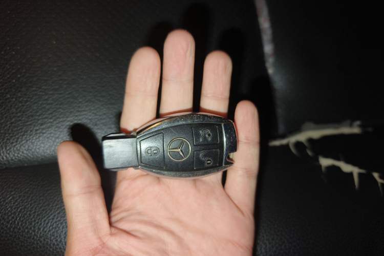 Used Mercedes-Benz GLK-Class 2011 GLK 300 4MATIC Fashion Model Vehicle Key