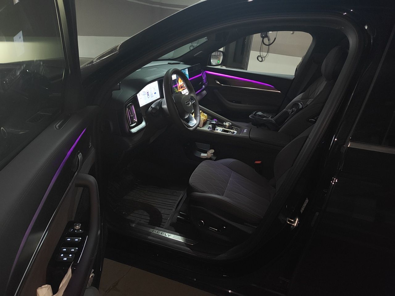 Geely Auto Monjaro L 2026 Model Oriental Yao 2.0TD Automatic Wangyue Edition — снимка 16