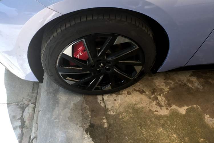 Used Dongfeng eπ eπ007 2024 620 Pro Version
