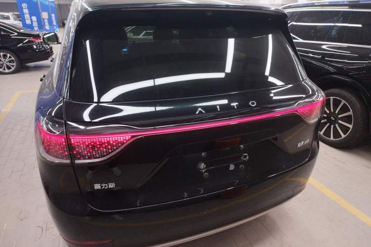 Used Hima AITO M9 2024 Range-Extended Ultra Version 42 kWh 6-Seater Model Rear