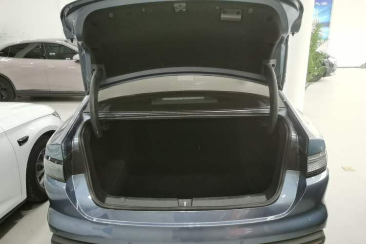 Used BYD Seal 05 DM-i 2025 DM-i Smart Drive 55KM Luxury Model Trunk