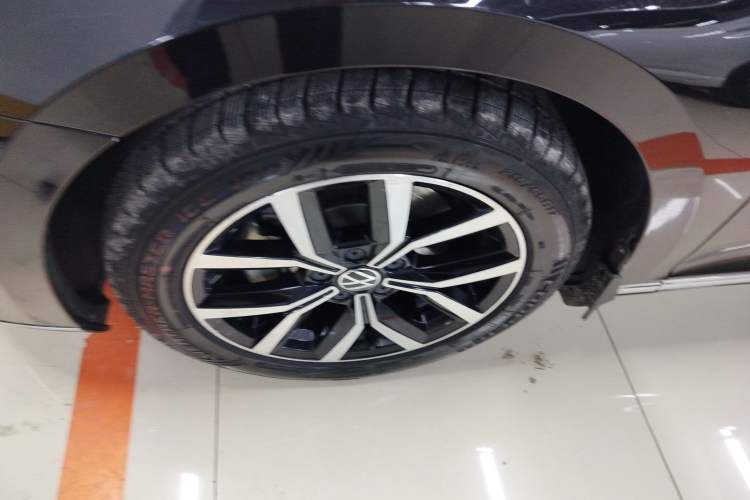 Used Volkswagen Magotan 2020 330TSI DSG Leading Model
