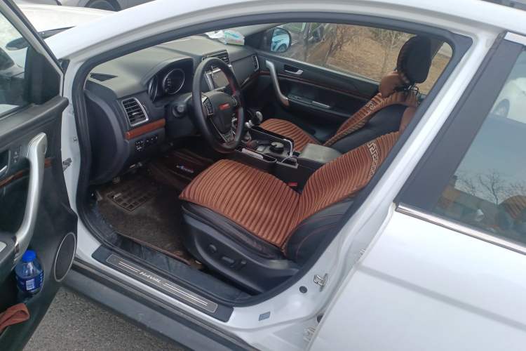 Used Haval H6 2014 Sport Version 1.5T Manual Two-Wheel Drive Elite Edition
