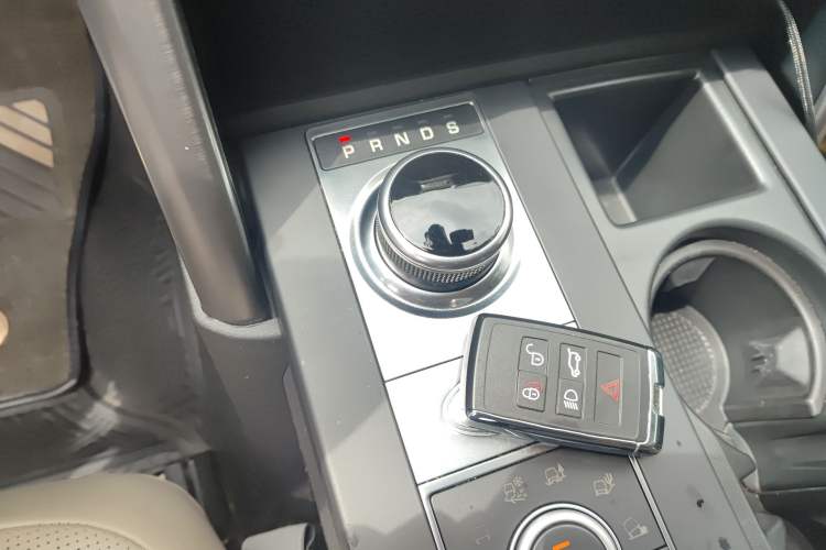 Used Land Rover Discovery 2020 2.0T 30th Anniversary Special Edition Gear Lever