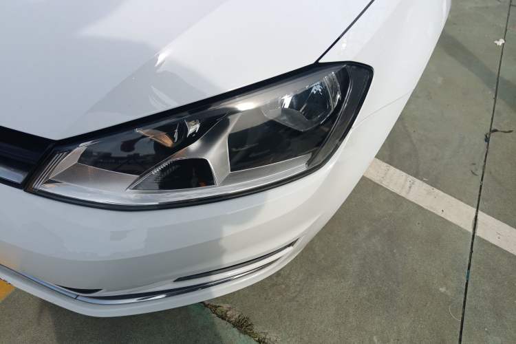 Used Volkswagen Golf 2016 1.6L Automatic Fashion Model