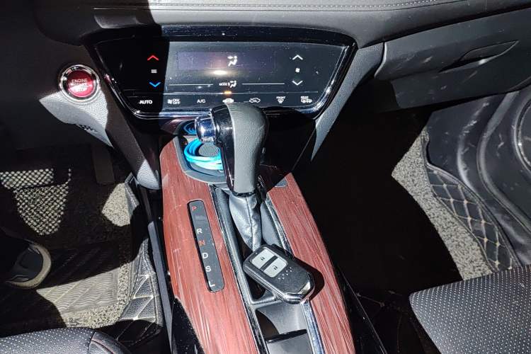 Used Honda XR-V 2015 1.8L VTi CVT Luxury Edition Gear Lever