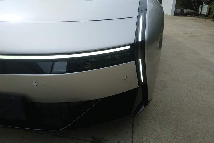 Used XPeng P7 2025 Model—702 Long Range Ultra Left Front Headlight