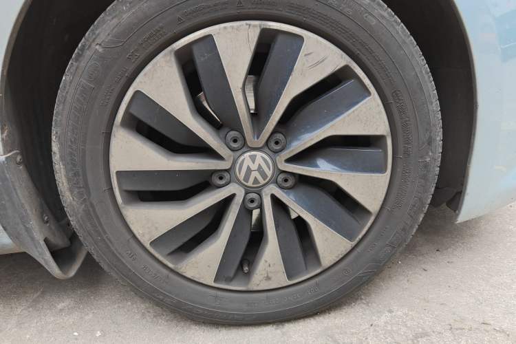 Used Volkswagen Golf 2012 1.4 TSI BlueMotion Edition Right Front Wheel Hub