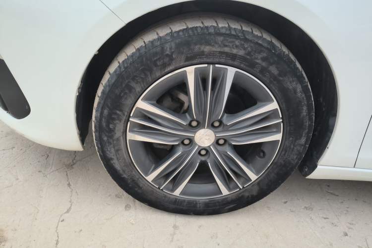 Used Peugeot 308 2016 1.6L Automatic Luxury Edition
