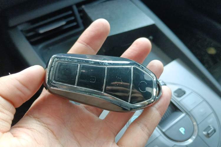 Used BYD Seal 06 New Energy 2025 DM-i Smart Drive 80KM Luxury Model Vehicle Key