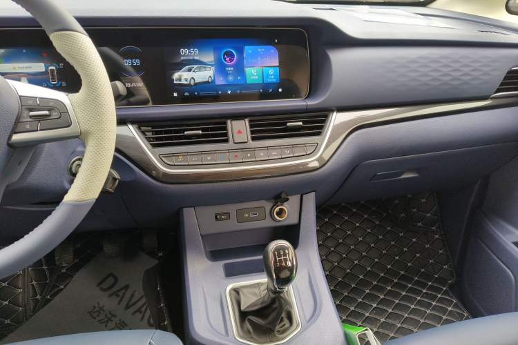 Used BAW Ruisheng Ace M7 2024 2.0L Long Wheelbase Wealth Creation Version 7 Seats
