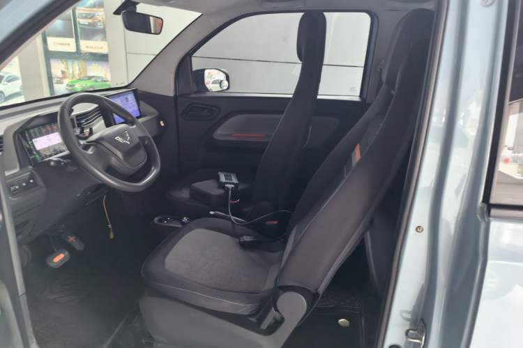 Used Wuling Hongguang MINIEV 2022 Easy Version Lithium Iron Phosphate
