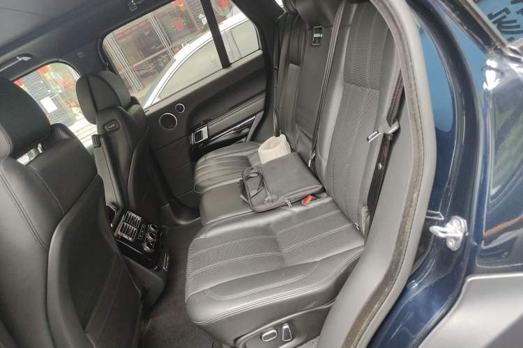 Used Land Rover Range 2014 3.0 TDV6 Vogue Left Rear Seat