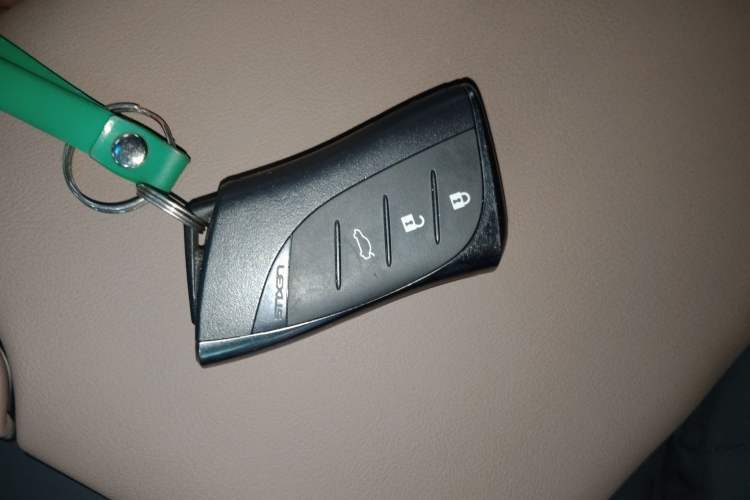 Used Lexus ES 2025 200 Premium Edition Interior 1