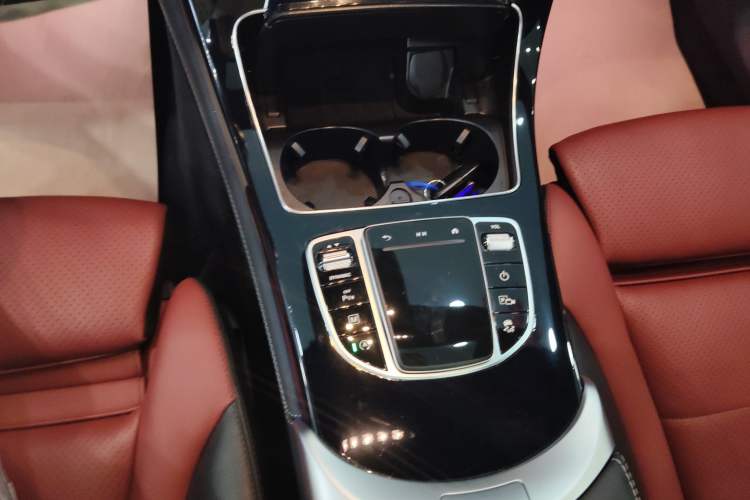 Used Mercedes-Benz GLC 2021 GLC 300 L 4MATIC Dynamic Model