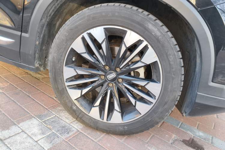 Used Bestune T77 2019 230 TID Automatic Luxury Version China VI Emission Standard
