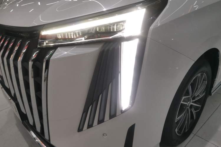 Used GAC Trumpchi M8 2024 Master Series 400T Prestige Edition
