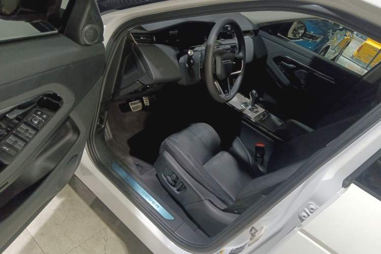 Used Land Rover Range Evoque 2021 Range Rover Velar 249 PS R-Dynamic S Performance Edition
