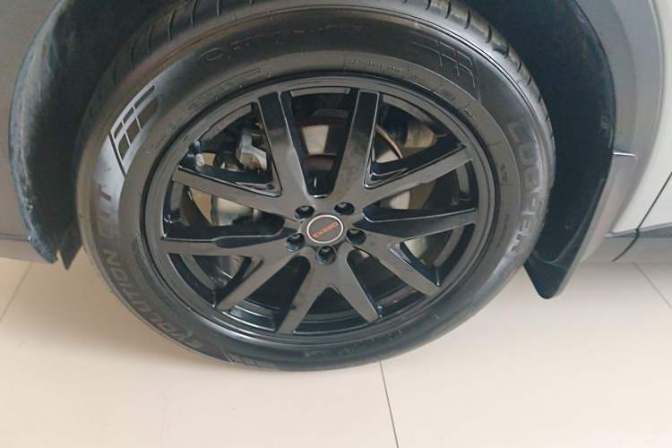 Used EXEED Stellar 2023 400T Four-Wheel Drive Deluxe Edition Left Front Wheel Hub