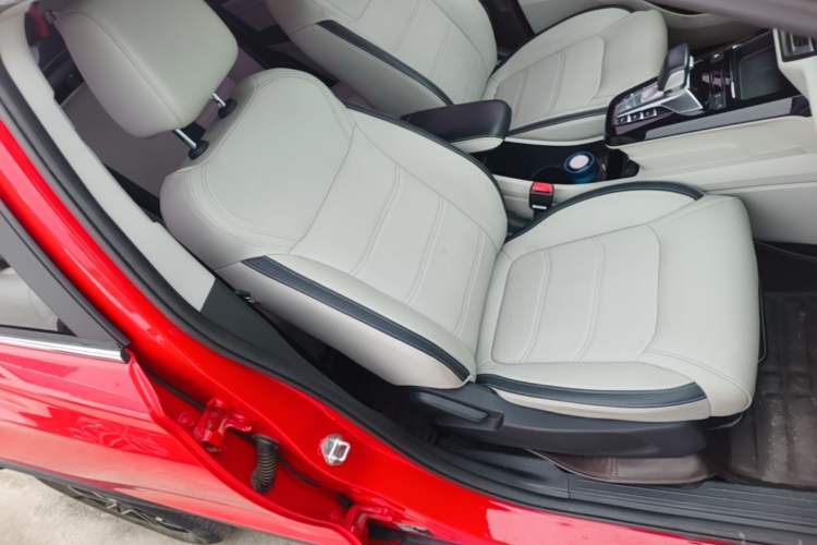 Used BYD Yuan Pro 2021 401 km Luxury Version Right Front Seat