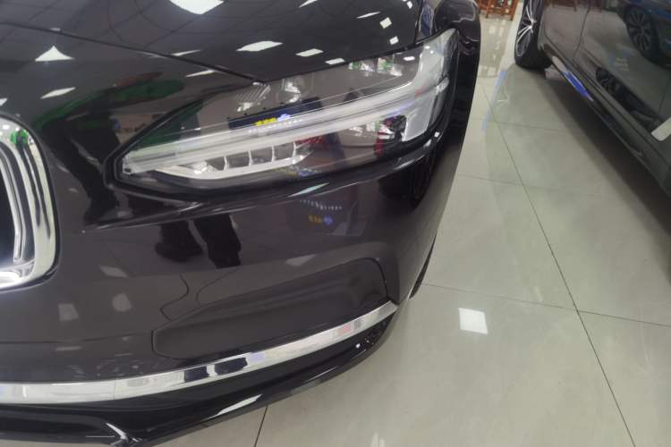 Used Volvo S90 2024 B5 Zhiyuan Luxury Edition
