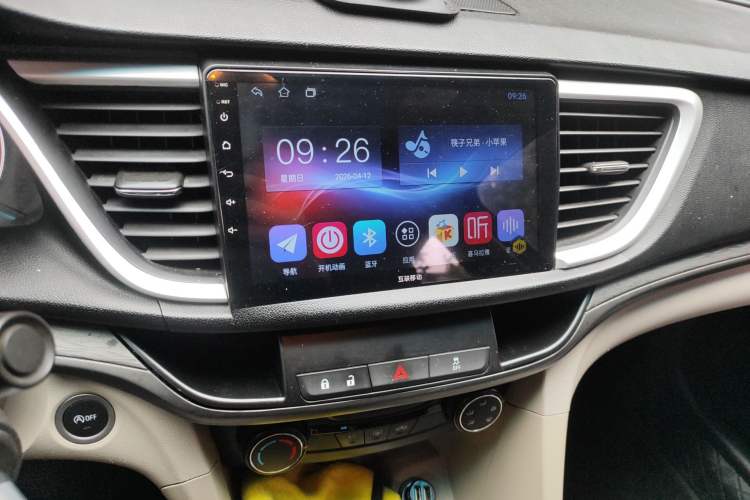 Used Buick GT 2017 15N Automatic Elite Version Audio And AC Panel