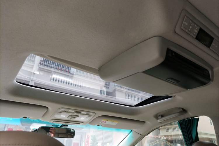 Used Toyota Previa 2012 2.4L 7-Seater Luxury Edition