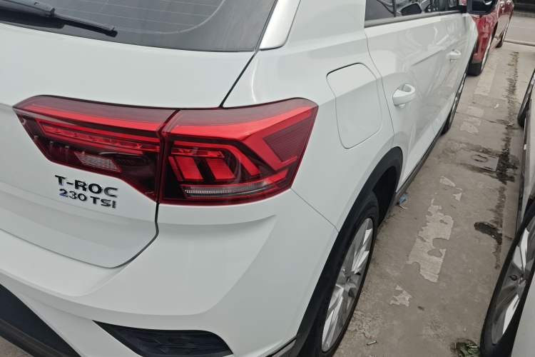 Used Volkswagen T-ROC 2019 230TSI DSG Two-Wheel-Drive Advanced Version China VI Standard
