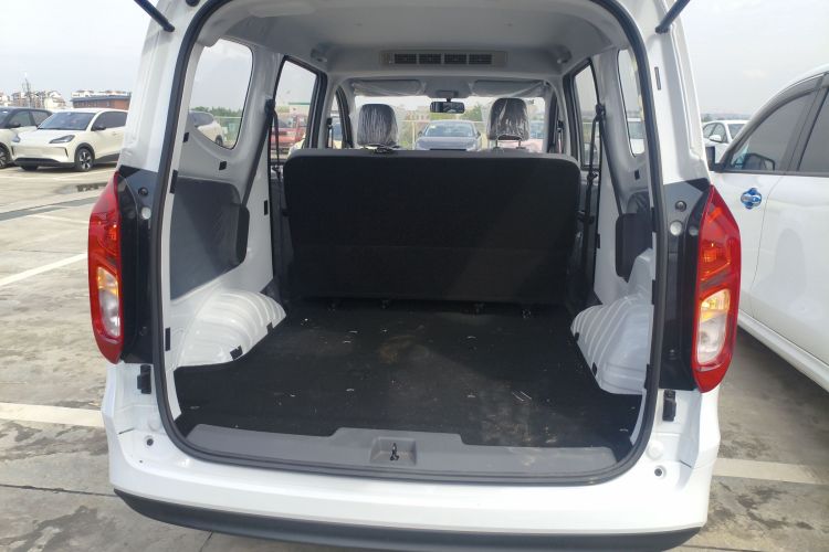 Used Wuling Hongguang New Energy 2025 Model Range-Extending Hybrid 150KM Standard Edition Trunk