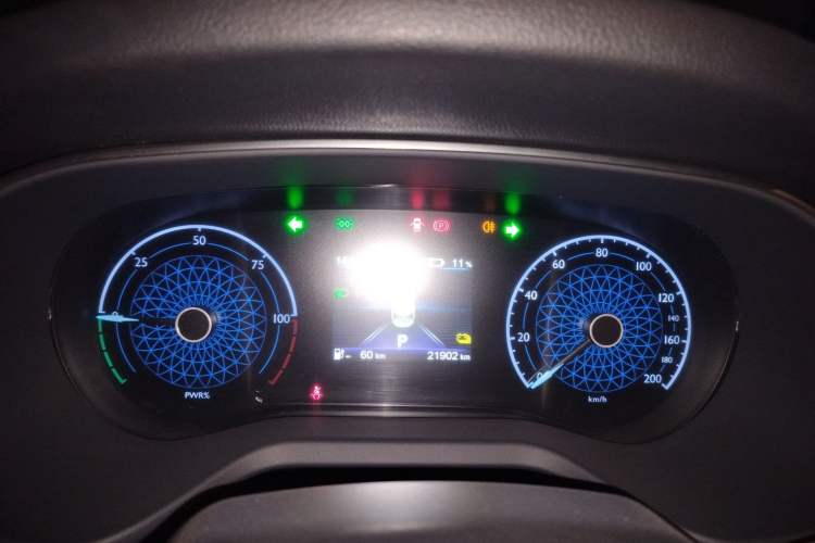 Used Hongqi E-QM5 2022 431 km Charge & Enjoy Edition Instrument Cluster