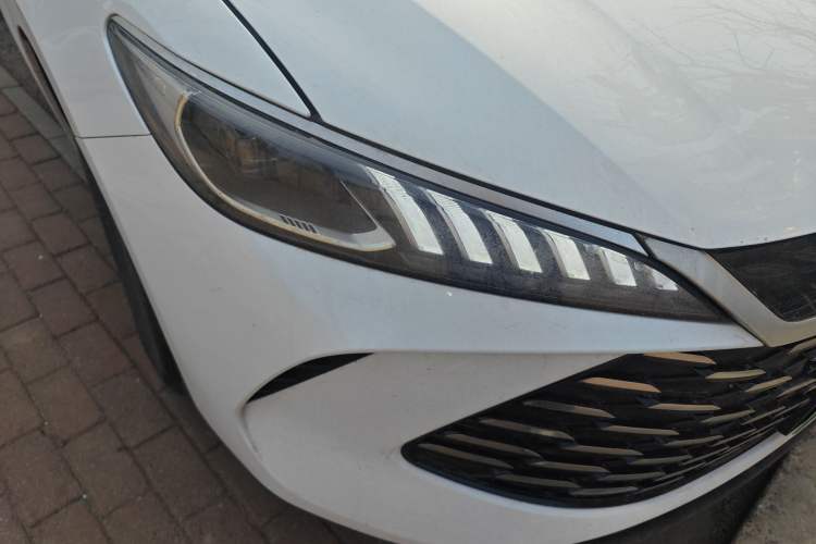 Used BYD Qin PLUS 2025 DM-i Smart Drive 55KM Leading Model
