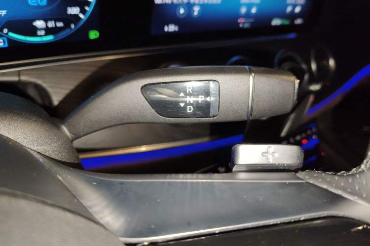 Used Mercedes-Benz E-Class New Energy 2021 E 350 e L Plug-in Hybrid Sports Sedan
