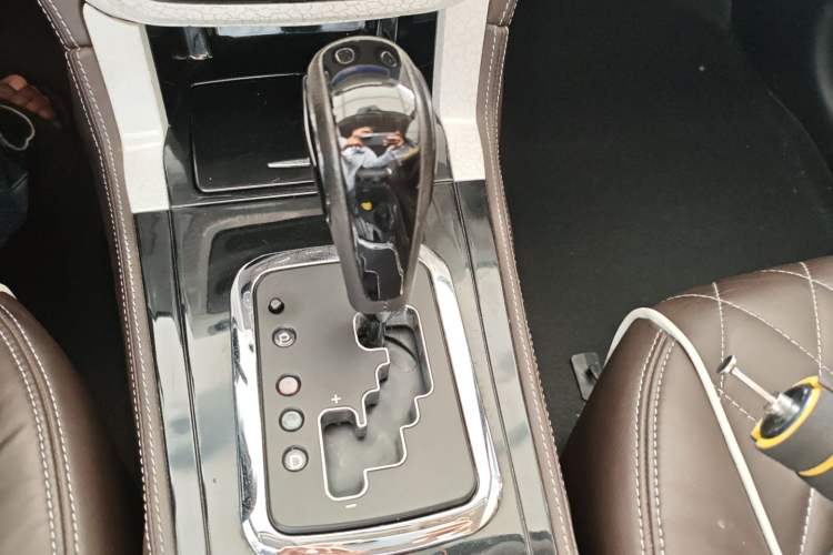 Used Geely Auto GX7 2013 2.4L Automatic Prestige Edition
